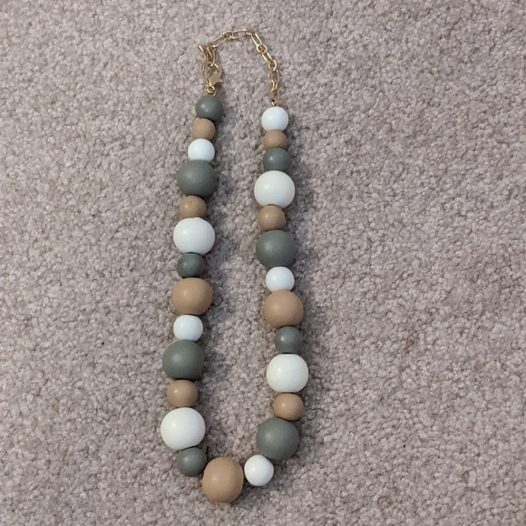 14" Beaded Necklace natural neutral gold Accents Statement Spring Summer - Picture 1 of 2
